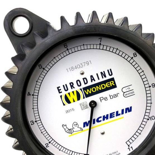 Pistolet do pompowania z legalizacją Michelin Wonder 2015 Pistolet do pompowania z legalizacją Michelin Wonder 2015
