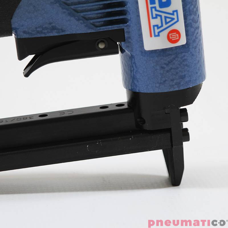 Zszywacz pneumatyczny tapicerski BeA 380/16-400 Zszywacz pneumatyczny tapicerski BeA 380/16-400