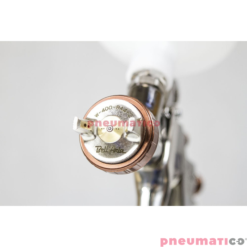 Pistolet lakierniczy Iwata High T.E.C. W400 BellAria  LV2   z g&oacute;rnym zbiornikiem