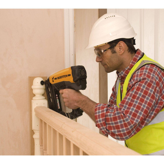 Sztyfciarka gazowa GFN1664K-E Stanley Bostitch 16x14mm Sztyfciarka gazowa GFN1664K-E Stanley Bostitch 16x14mm