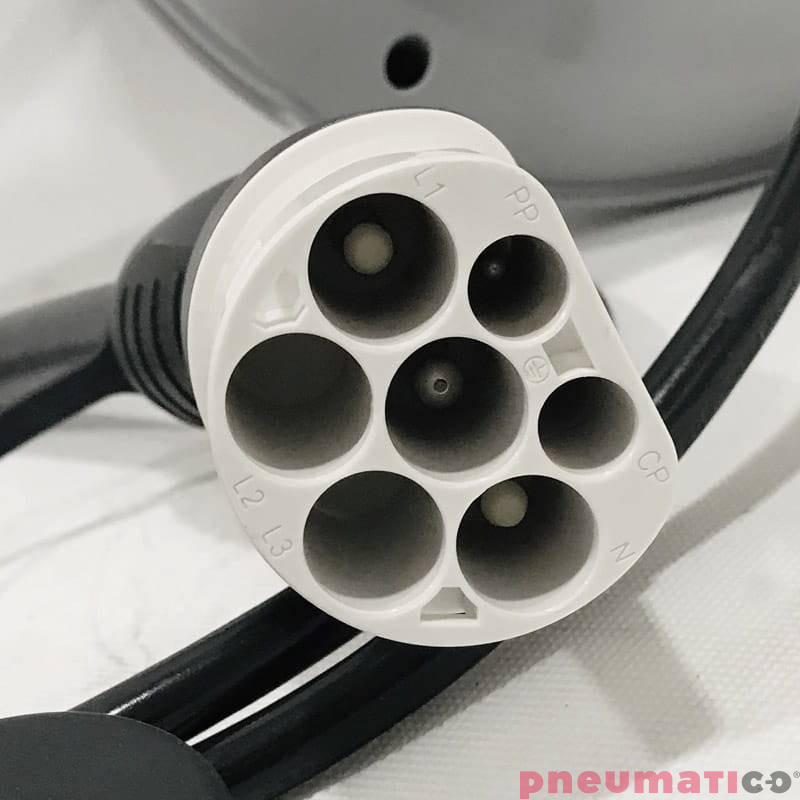 Zwijadło – kabel do aut elektrycznych Mavel 808220 4m Zwijadło – kabel do aut elektrycznych Mavel 808220 4m