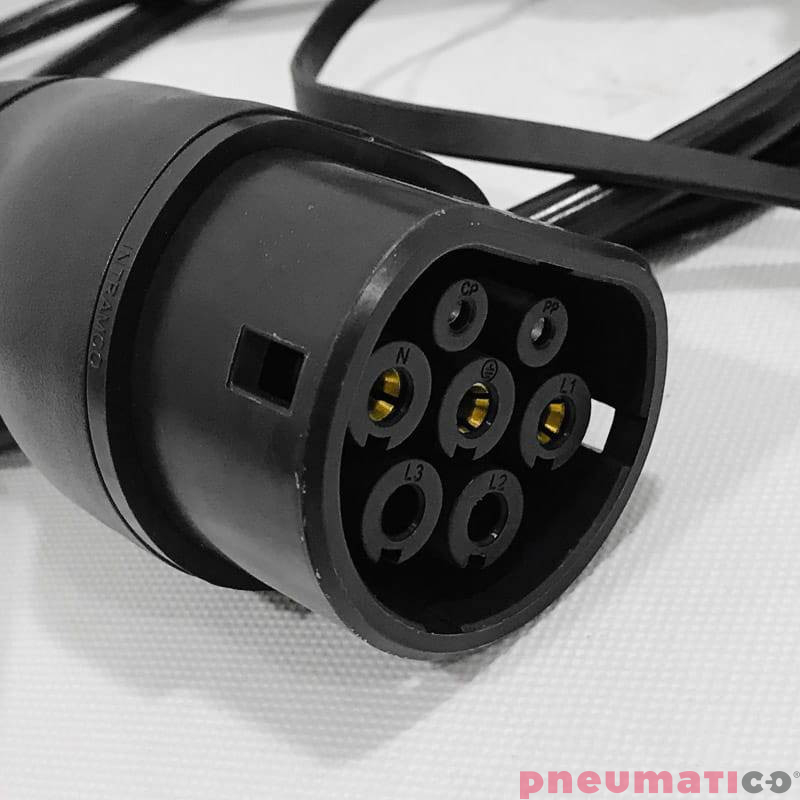 Zwijadło – kabel do aut elektrycznych Mavel 808220 4m Zwijadło – kabel do aut elektrycznych Mavel 808220 4m