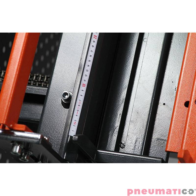 Liniał - samoprzylepna taśma miernicza 2 metry / 13mm Ceta Form P05-AD2