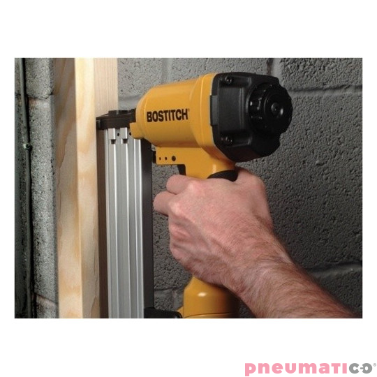 Sztyfciarka pneumatyczna do betonu SB-HC50FN HCFN Stanley Bostitch 18mm Sztyfciarka pneumatyczna do betonu SB-HC50FN HCFN Stanley Bostitch 18mm