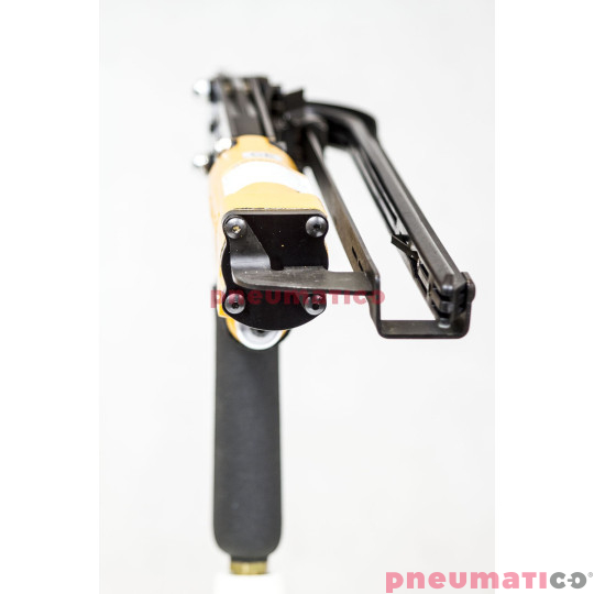 Zszywacz pneumatyczny klamrowy Stanley Bostitch SC77XE