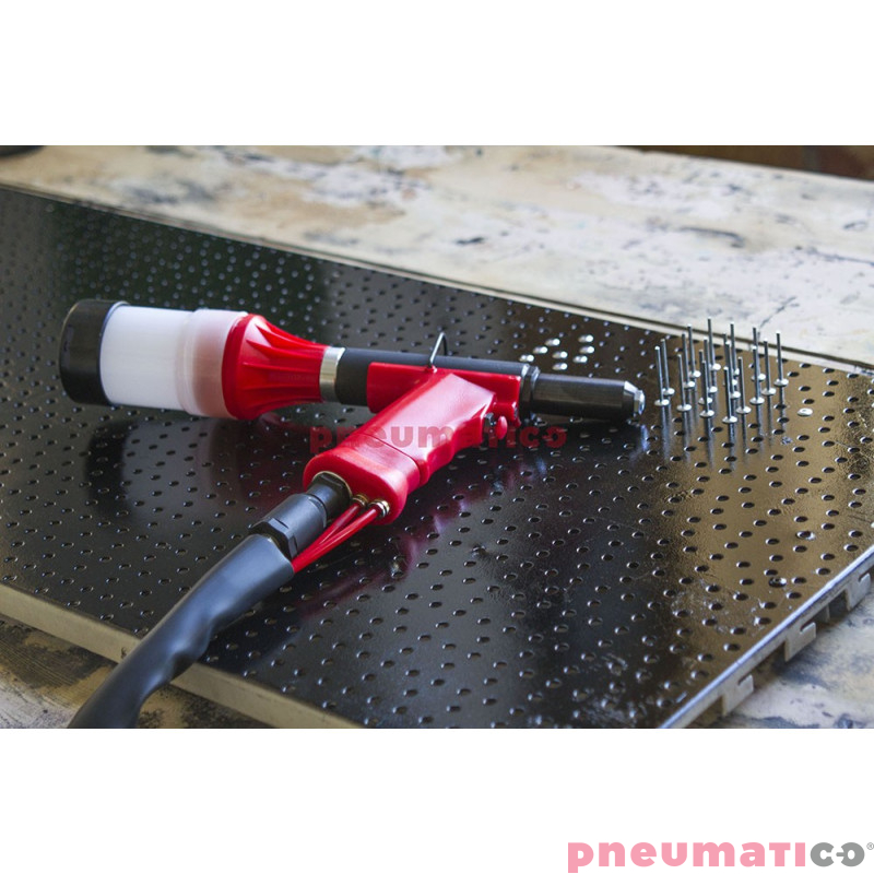 Nitownica hydrauliczno-pneumatyczna do nit&oacute;w zrywalnych FAR RAC 2200