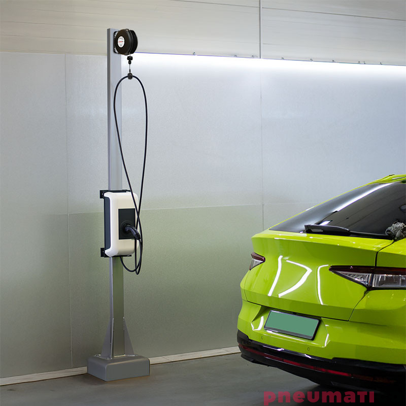 Uchwyt sprężynowy do kabla wallbox Pneumatico 1,5-3,0kg EVP153L30 Uchwyt sprężynowy do kabla wallbox Pneumatico 1,5-3,0kg EVP153L30