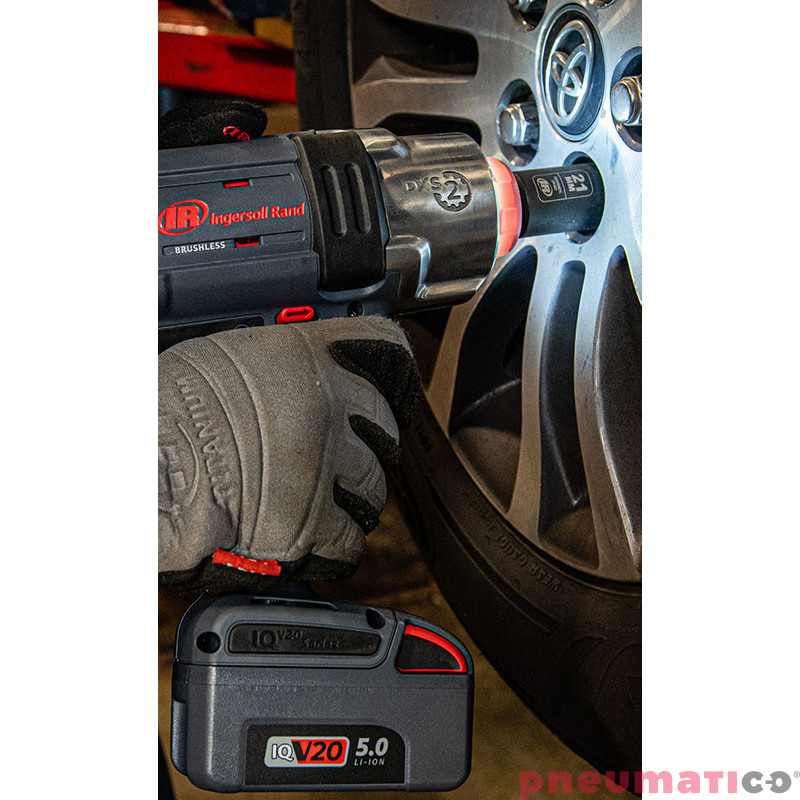 Akumulatorowy klucz udarowy z wymiennym wrzecionem Ingersoll Rand W7153EU-K22B-EU DXS® 1/2" 2034 Nm (2 aku. lI-ikon 20V, 5Ah) Akumulatorowy klucz udarowy z wymiennym wrzecionem Ingersoll Rand W7153EU-K22B-EU DXS® 1/2" 2034 Nm (2 aku. lI-ikon 20V, 5Ah)