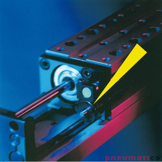 MC9EUM-2-B Amortyzator przemysłowy ACE samonastawny skok 5mm ME (max) 4,1 kg