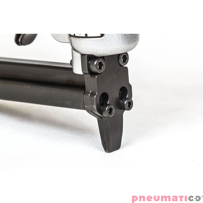 Zszywacz pneumatyczny do obraz&oacute;w