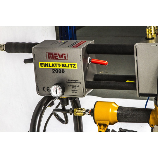 Łaciarka pneumatyczna- manometr