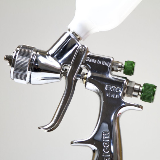 Pistolet lakierniczy WALCOM Genesi GEO z g&oacute;rnym zbiornikiem